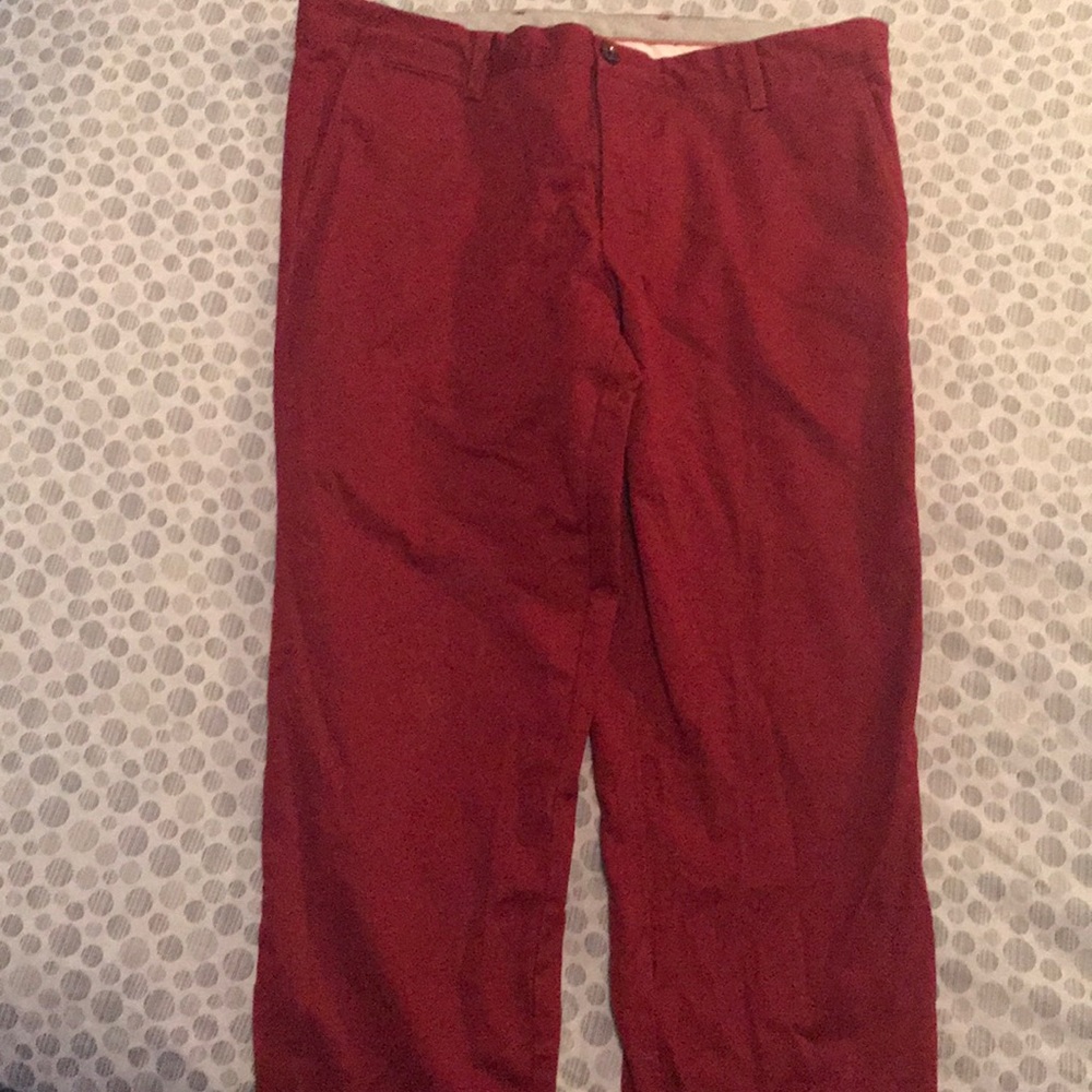 Maroon dockers 38 x 32 (great condition)